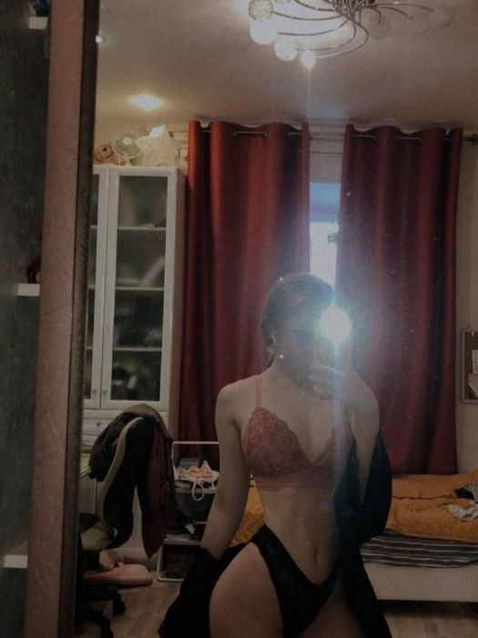 Элегантные Встречи: Девушки по Вызову для Ночи в Стильных Клубах Санкт-Петербурга